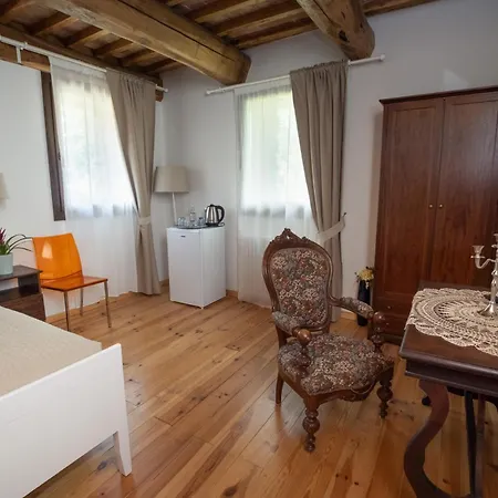 Il Casale-toscoemiliano