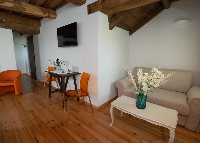 Il Casale-toscoemiliano * Camugnano